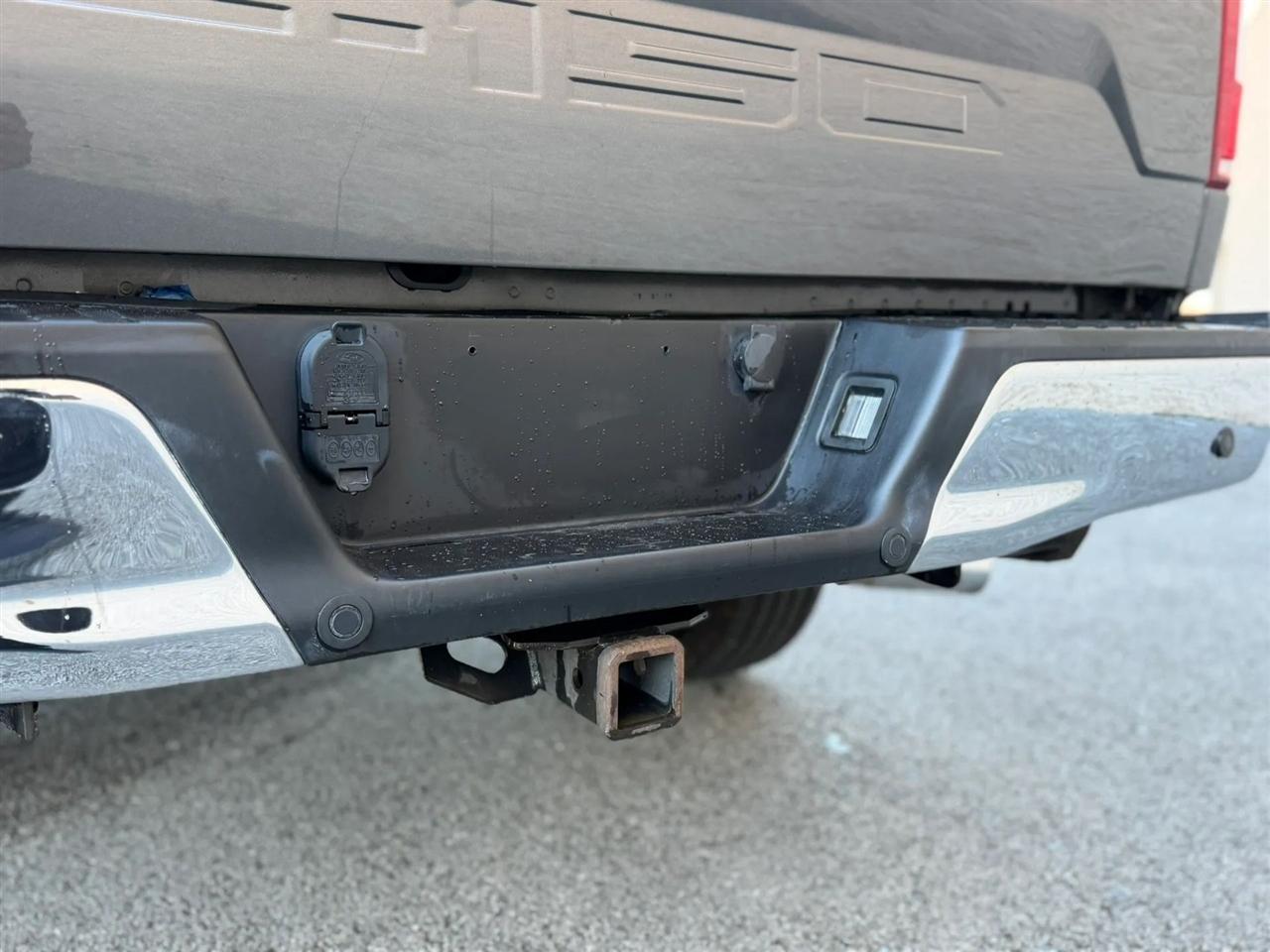 Ford F-150 Lariat 2WD SuperCab 8' Box 2018