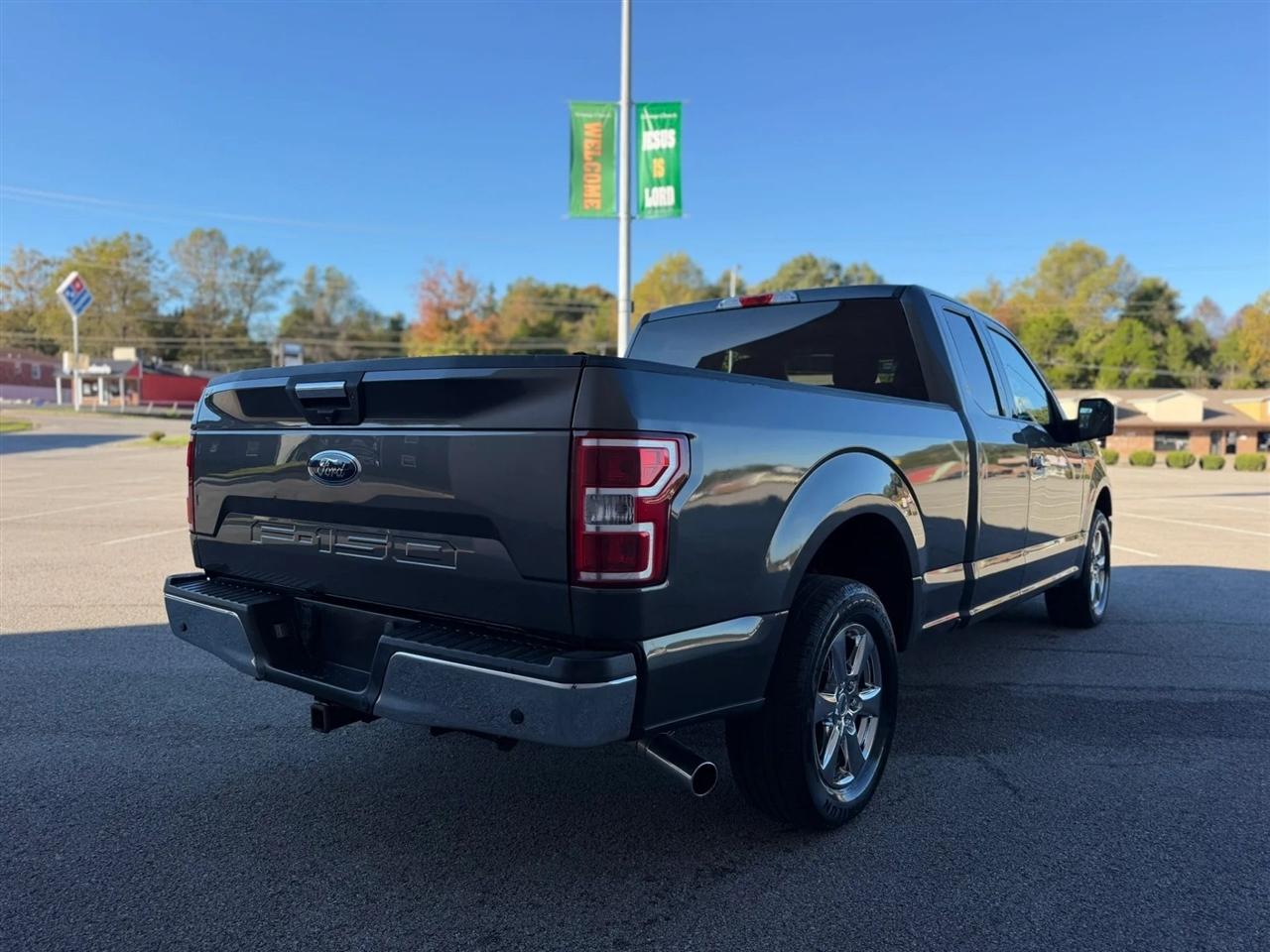 Ford F-150 Lariat 2WD SuperCab 8' Box 2018