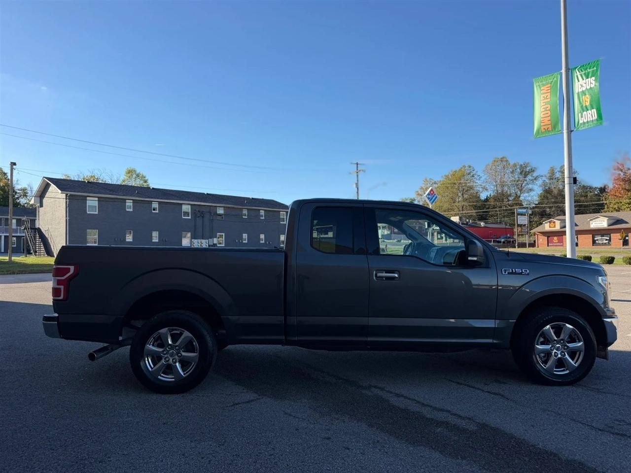 Ford F-150 Lariat 2WD SuperCab 8' Box 2018