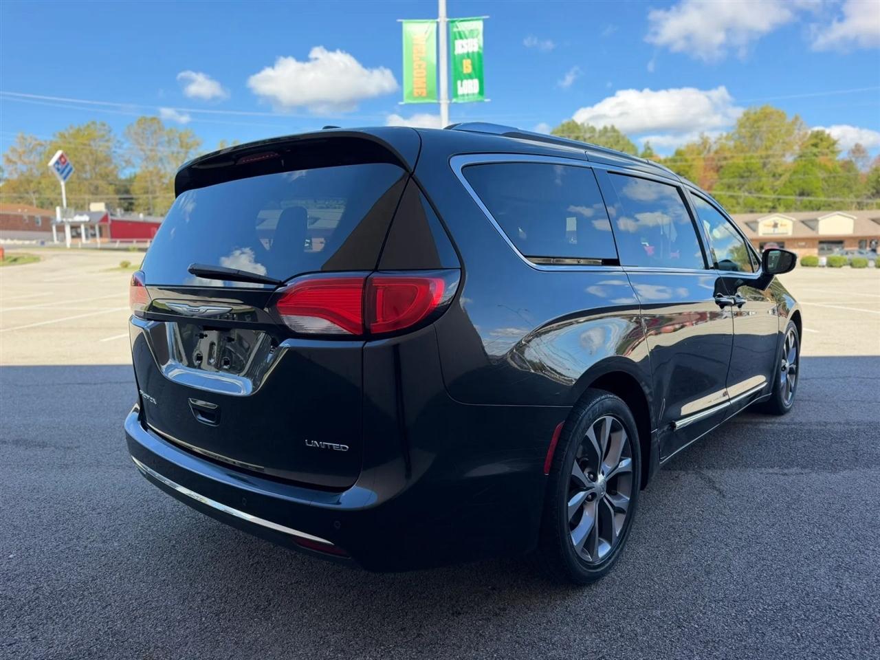 Chrysler Pacifica Limited FWD 2018