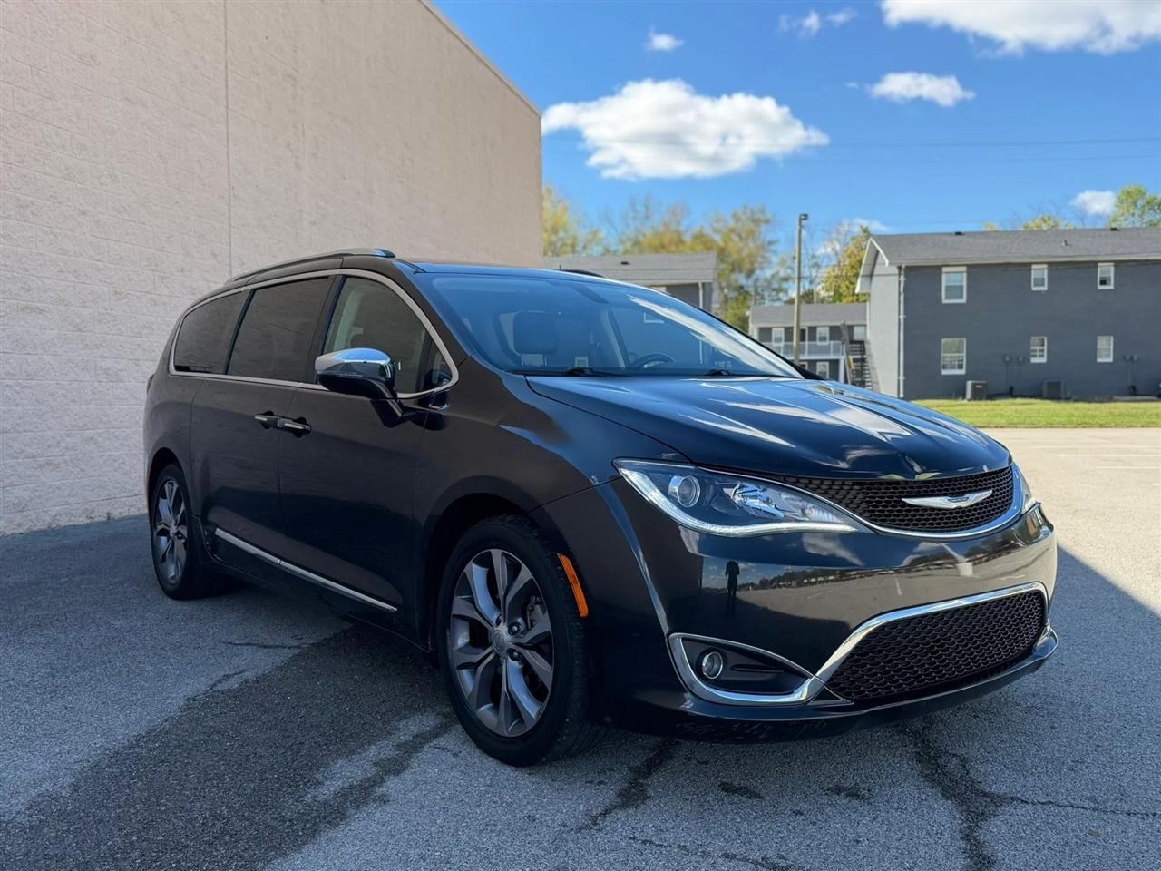 Chrysler Pacifica Limited FWD 2018