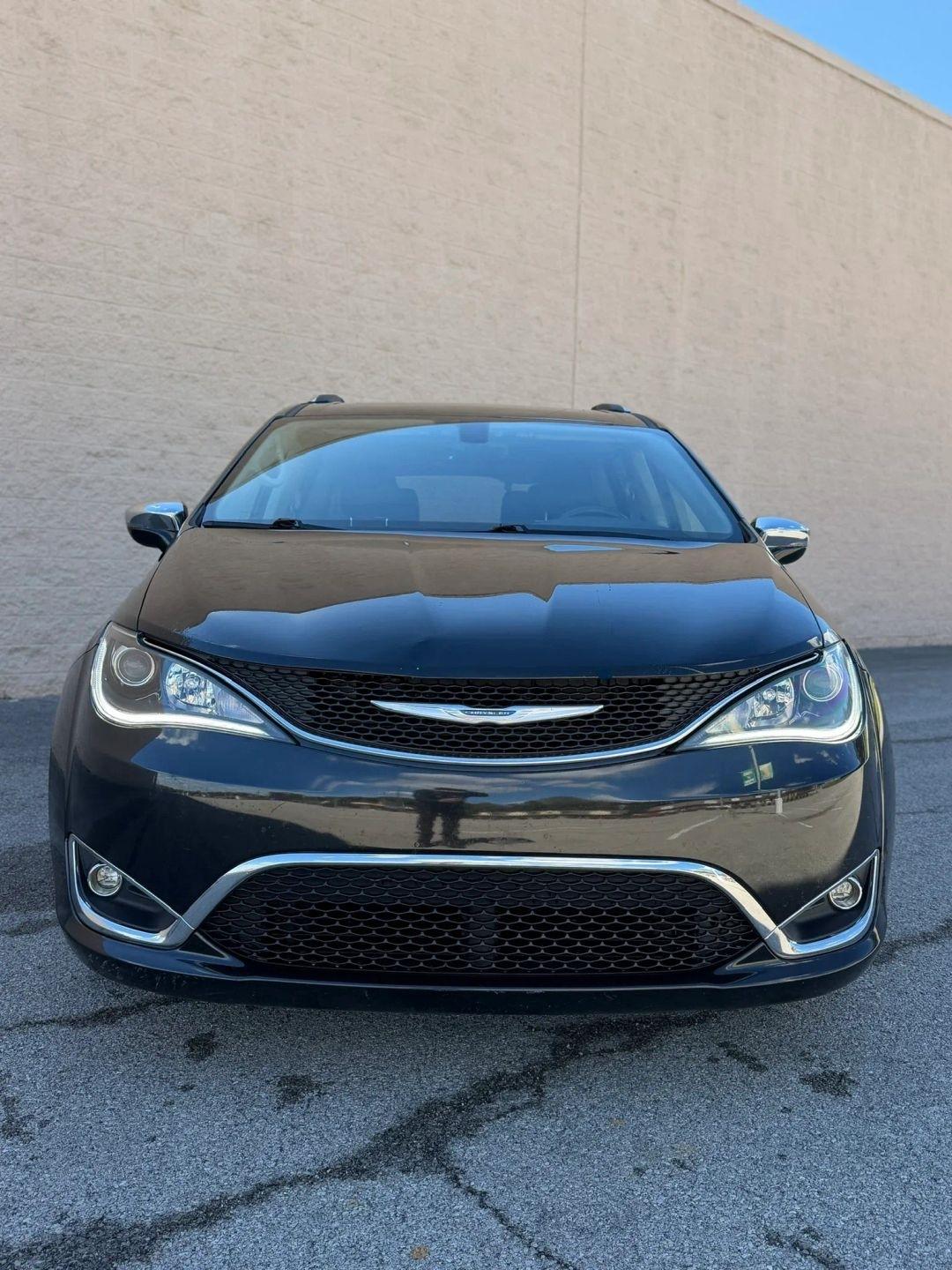 Chrysler Pacifica Limited FWD 2018