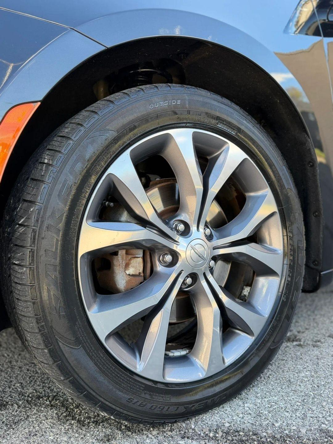 Chrysler Pacifica Limited FWD 2018