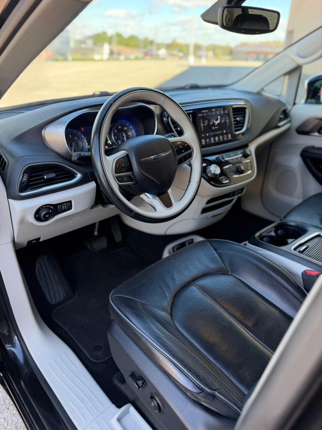 Chrysler Pacifica Limited FWD 2018