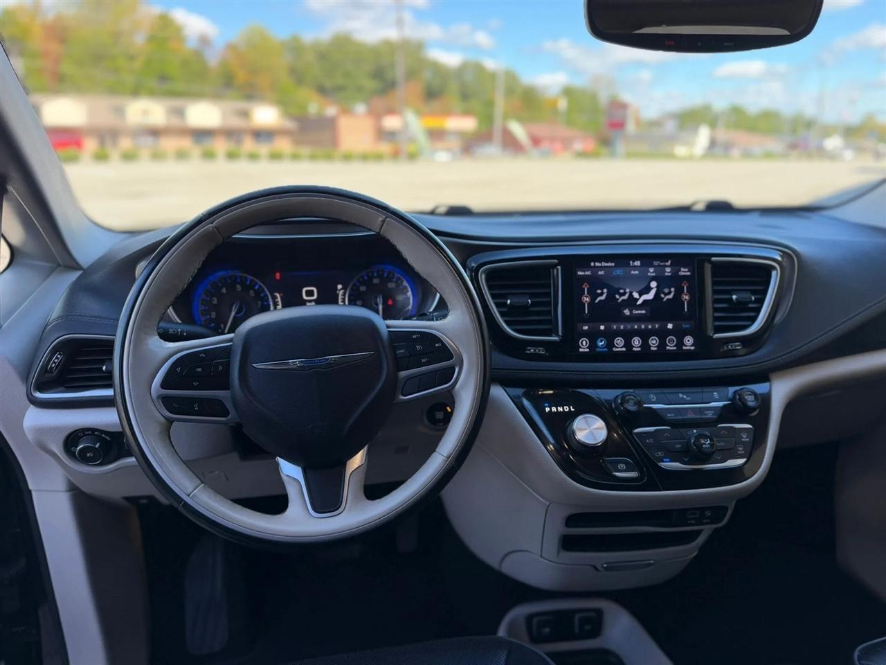 Chrysler Pacifica Limited FWD 2018