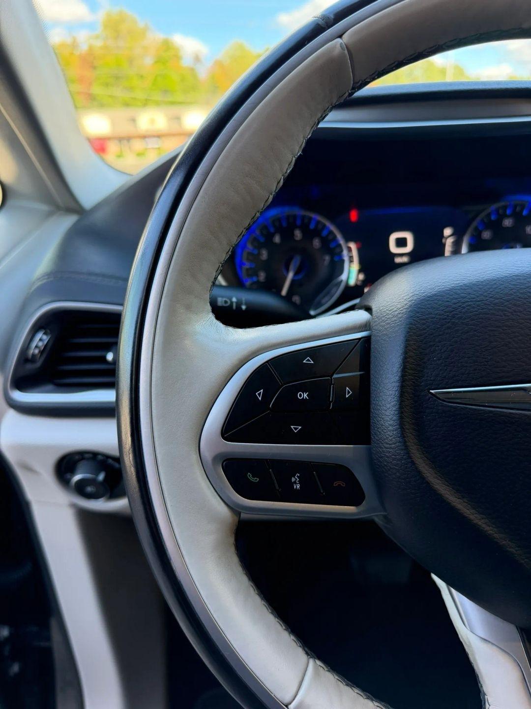 Chrysler Pacifica Limited FWD 2018