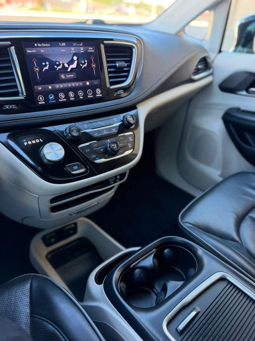 Chrysler Pacifica Limited FWD 2018