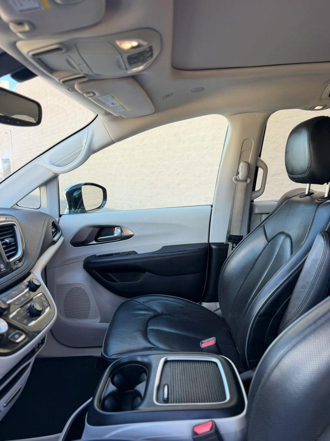Chrysler Pacifica Limited FWD 2018