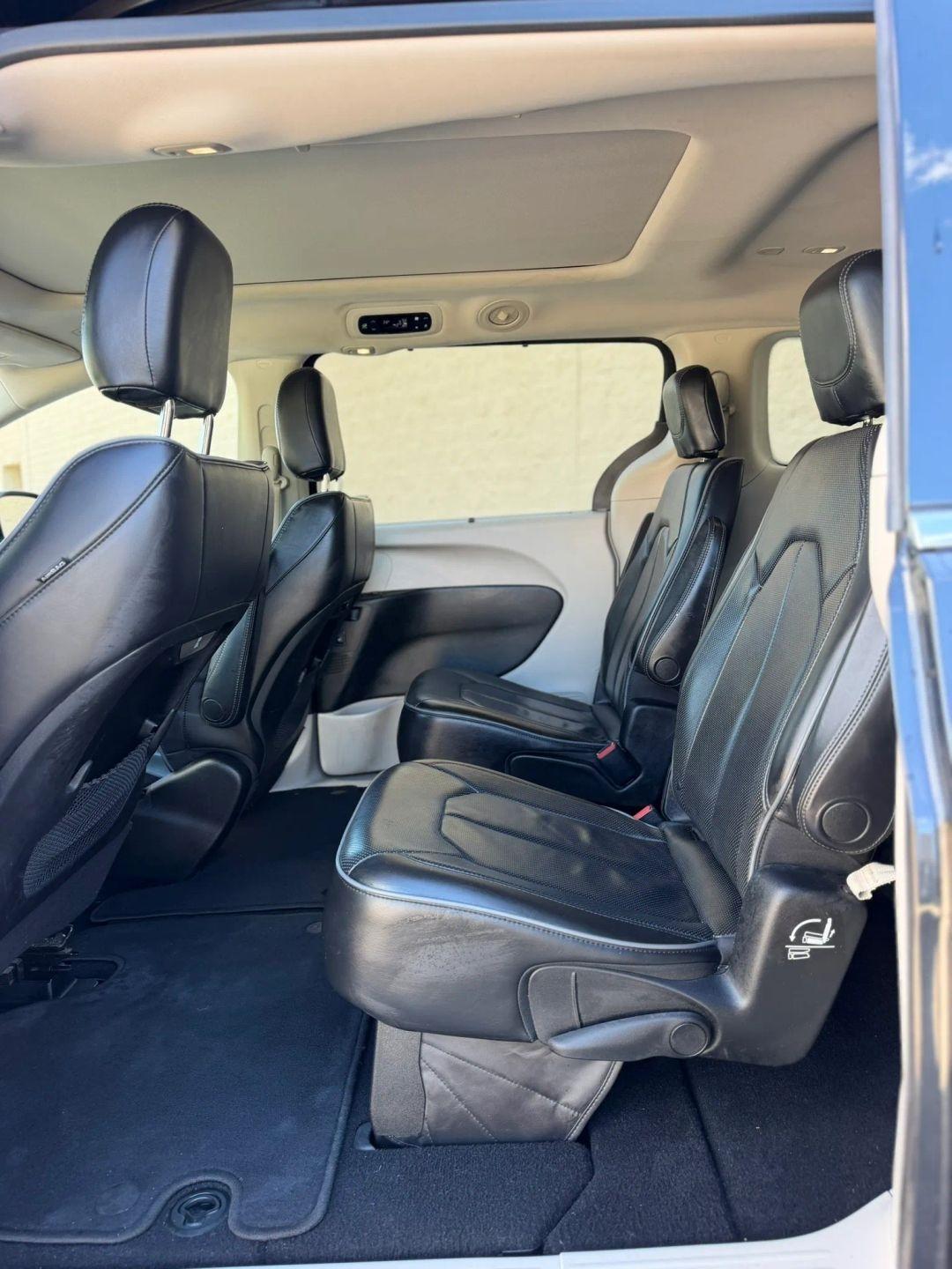Chrysler Pacifica Limited FWD 2018