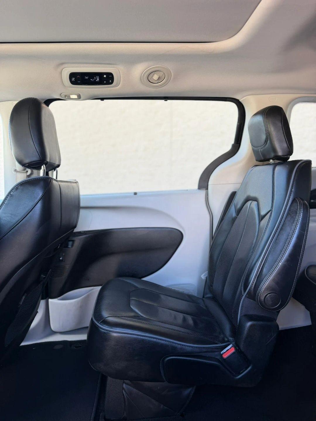 Chrysler Pacifica Limited FWD 2018