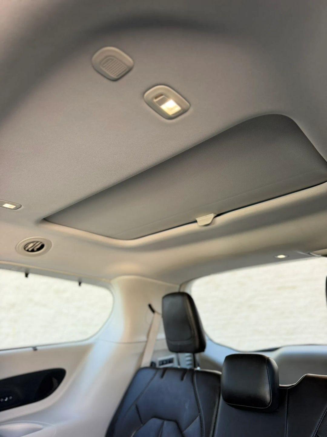 Chrysler Pacifica Limited FWD 2018