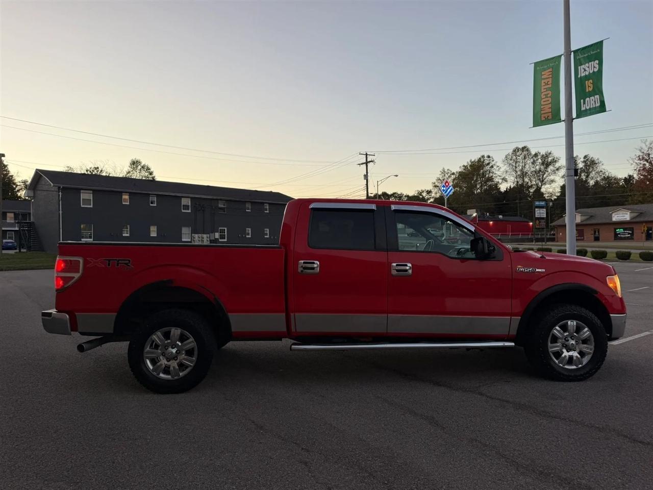 Ford F-150 4WD SuperCrew 145" Platinum 2012