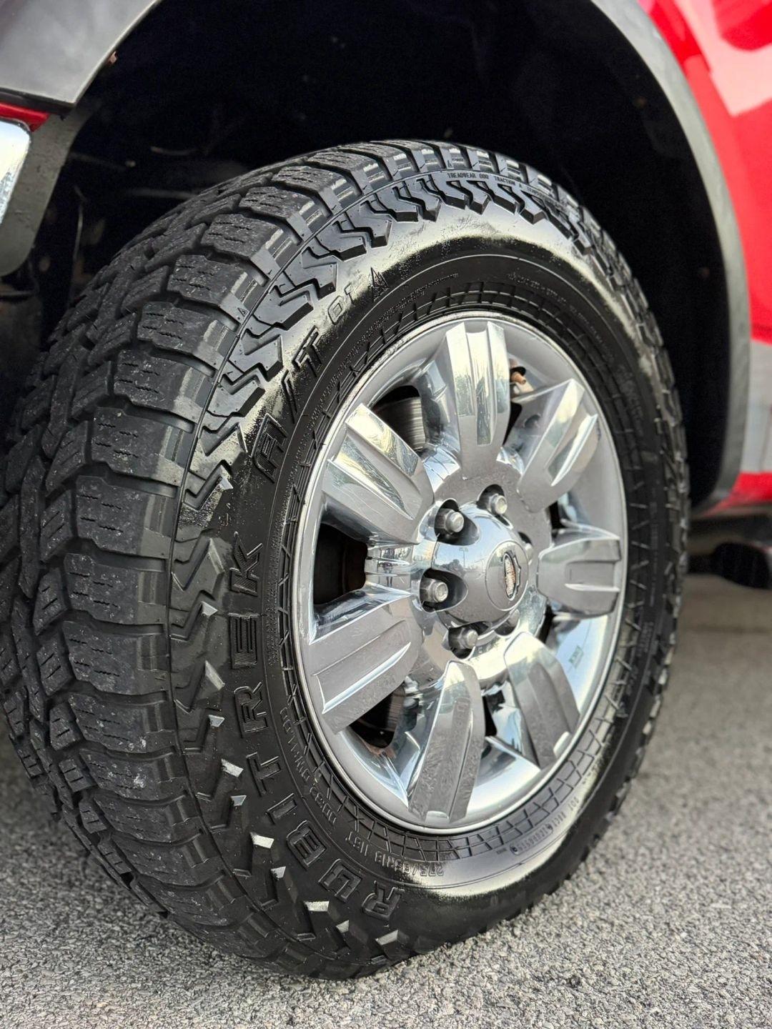 Ford F-150 4WD SuperCrew 145" Platinum 2012