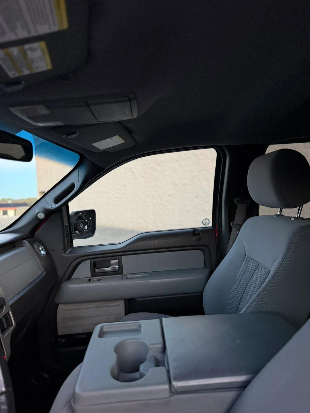 Ford F-150 4WD SuperCrew 145" Platinum 2012
