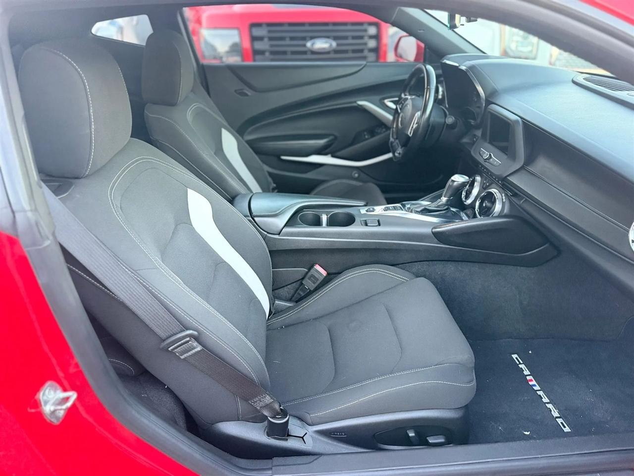 Chevrolet Camaro 2dr Cpe LT1 2020