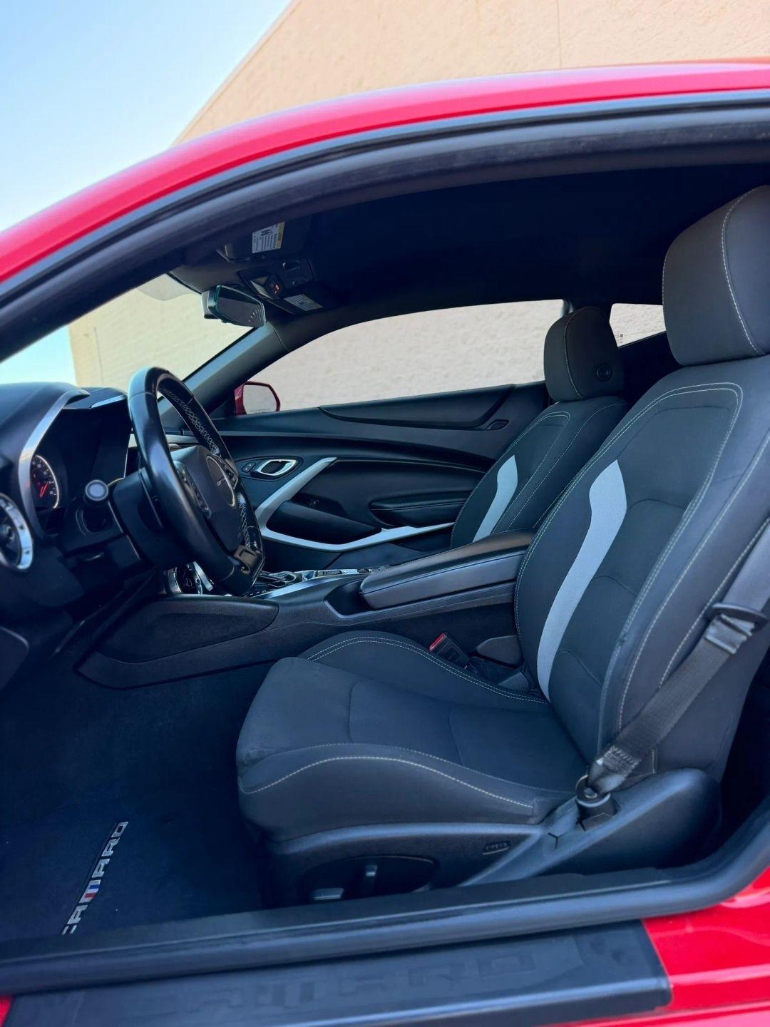 Chevrolet Camaro 2dr Cpe LT1 2020