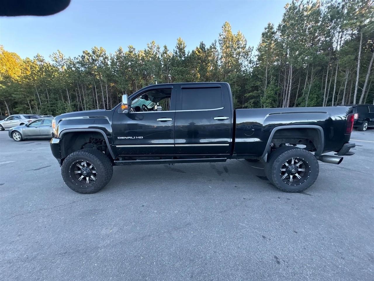 GMC Sierra 2500HD 4WD Crew Cab 153.7" Denali 2016