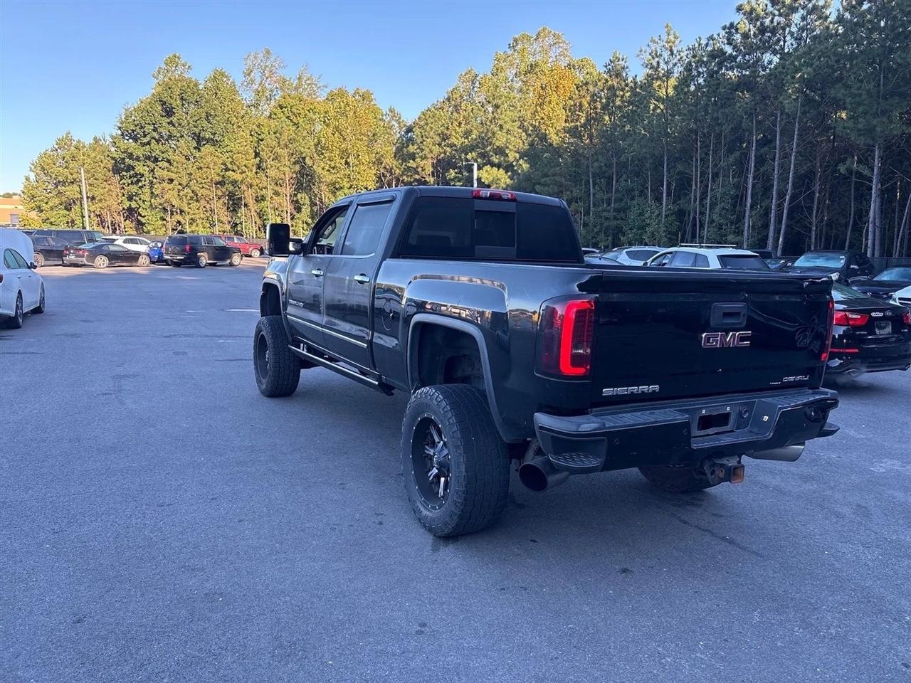 GMC Sierra 2500HD 4WD Crew Cab 153.7" Denali 2016