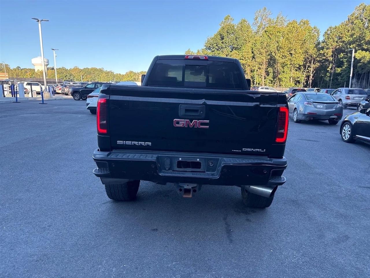 GMC Sierra 2500HD 4WD Crew Cab 153.7" Denali 2016