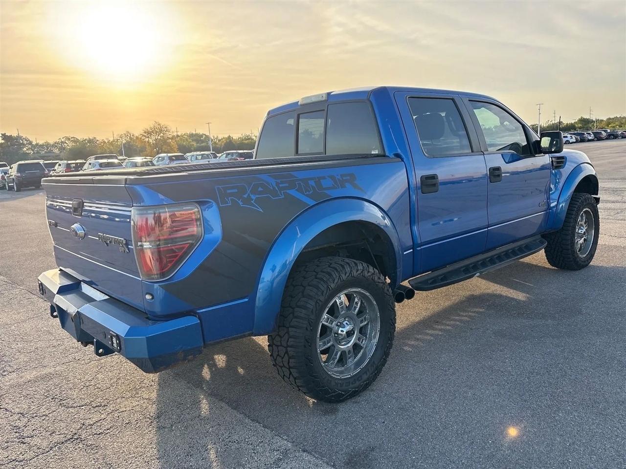 Ford F-150 4WD SuperCrew 145" SVT Raptor 2014