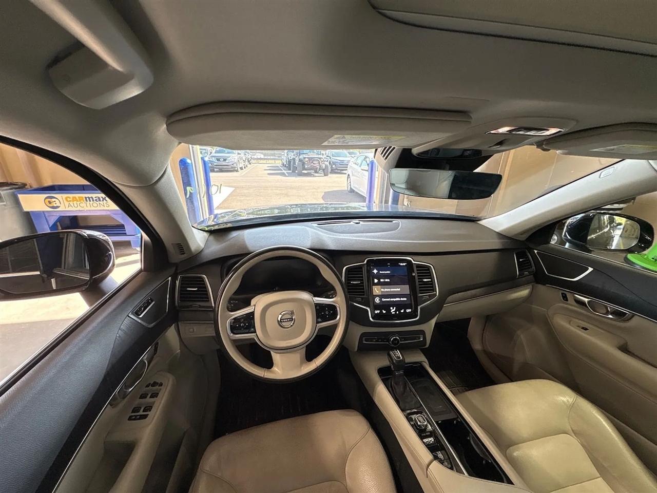Volvo XC90 T6 AWD Momentum 6 Passenger 2020