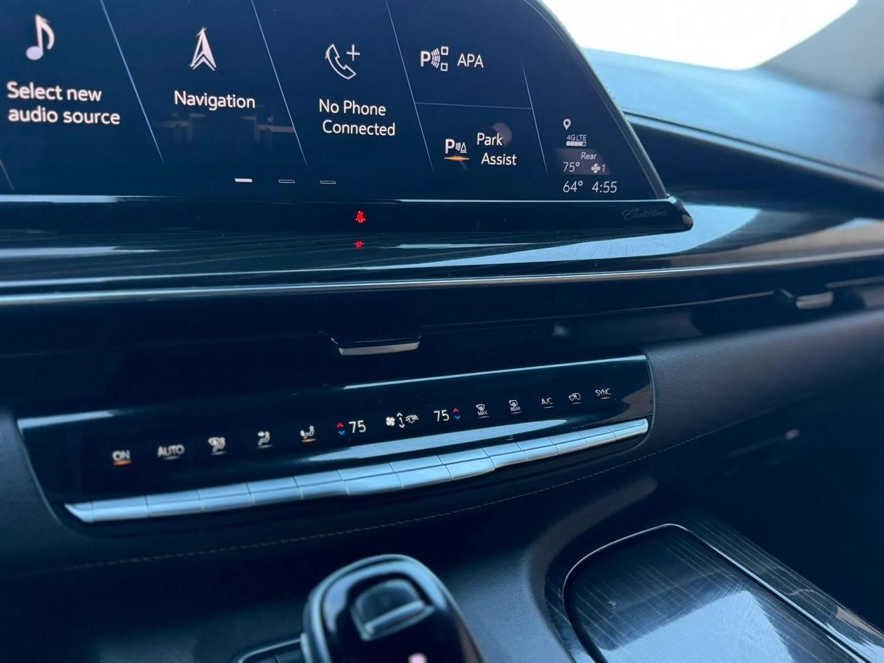 Cadillac Escalade 4WD 4dr Sport 2021