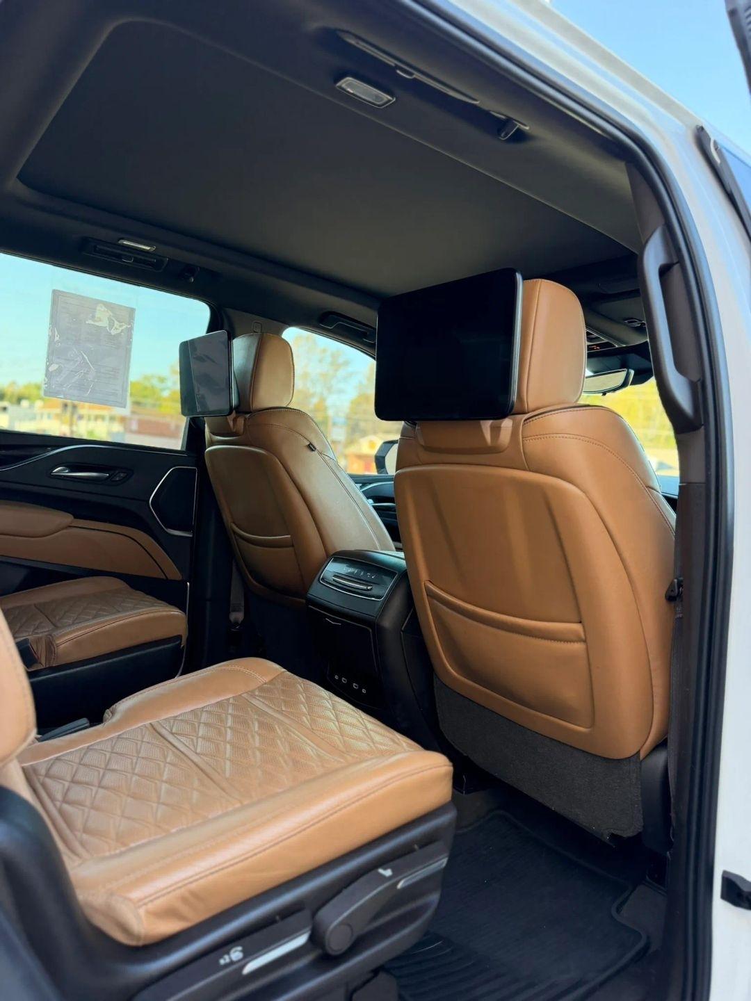 Cadillac Escalade 4WD 4dr Sport 2021