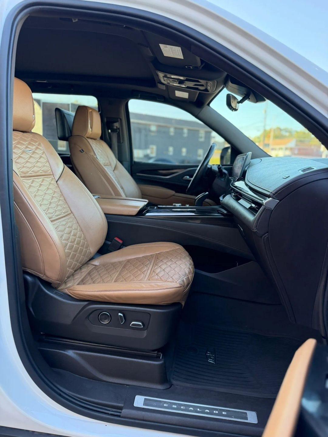 Cadillac Escalade 4WD 4dr Sport 2021