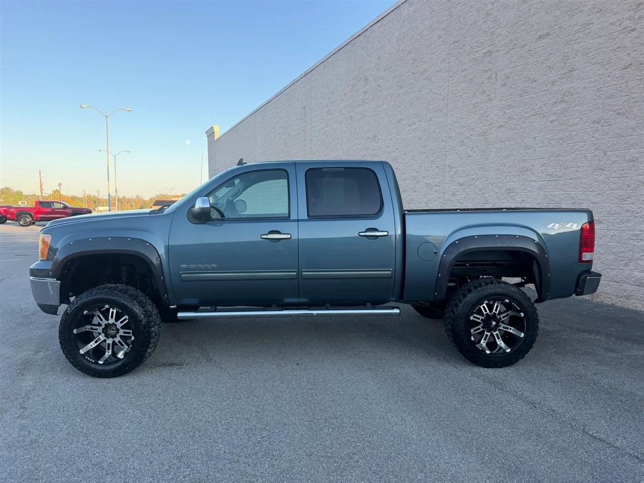 GMC Sierra 1500 4WD Crew Cab 143.5" SLE 2013