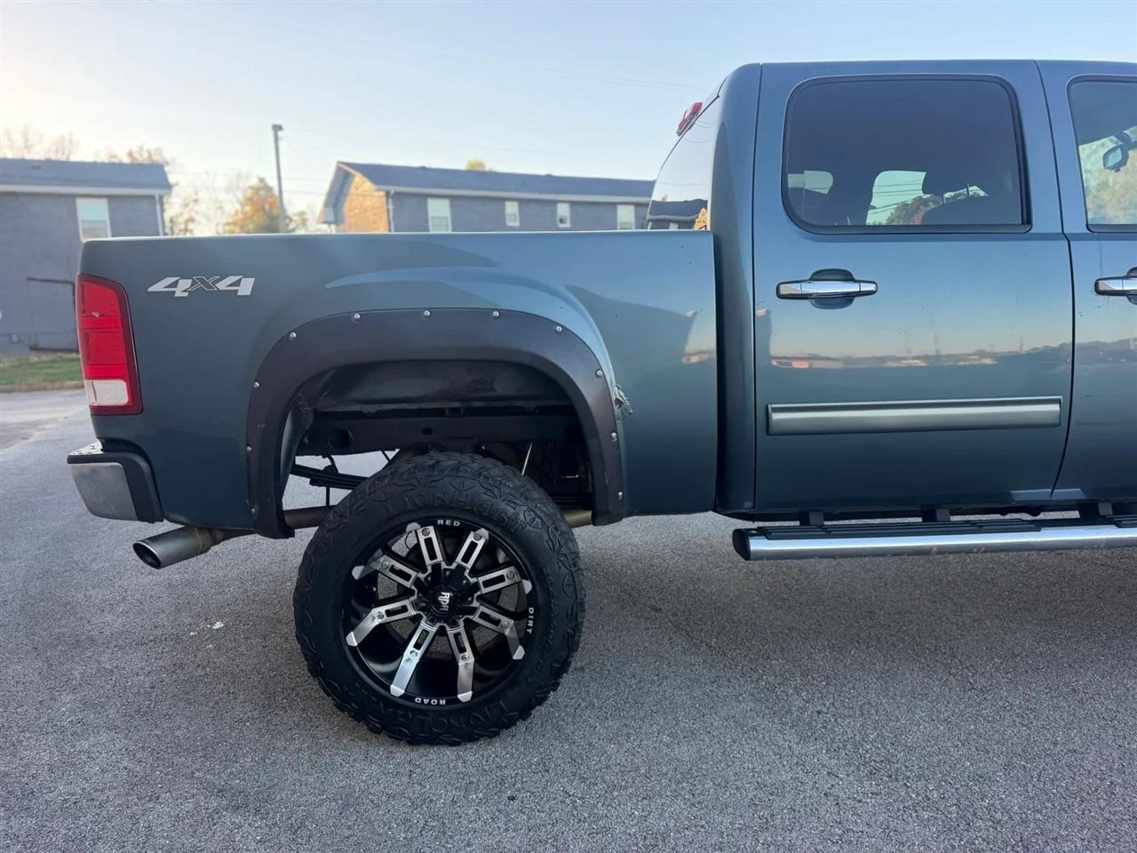 GMC Sierra 1500 4WD Crew Cab 143.5" SLE 2013