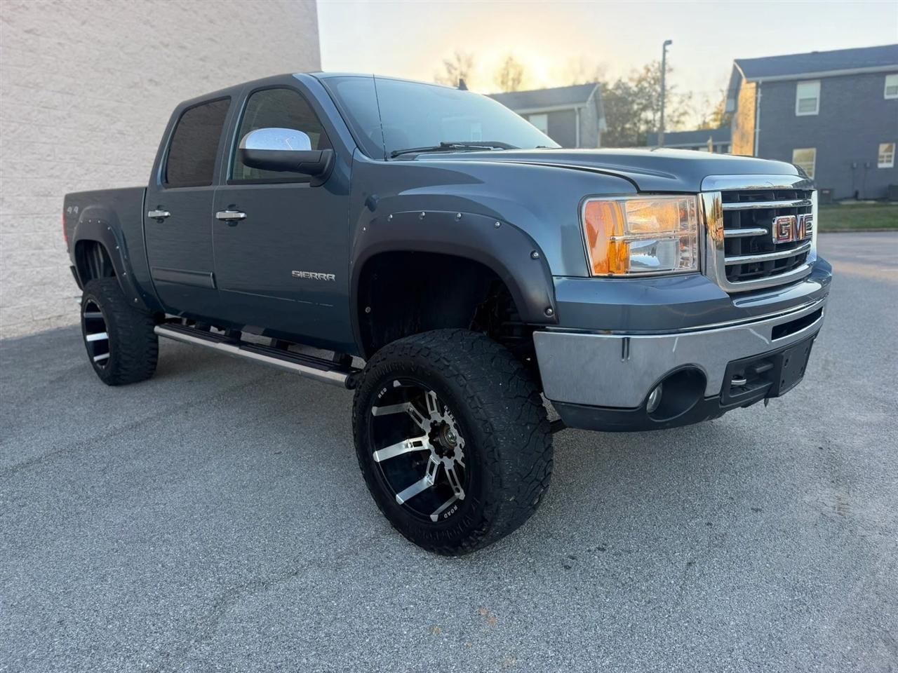 GMC Sierra 1500 4WD Crew Cab 143.5" SLE 2013