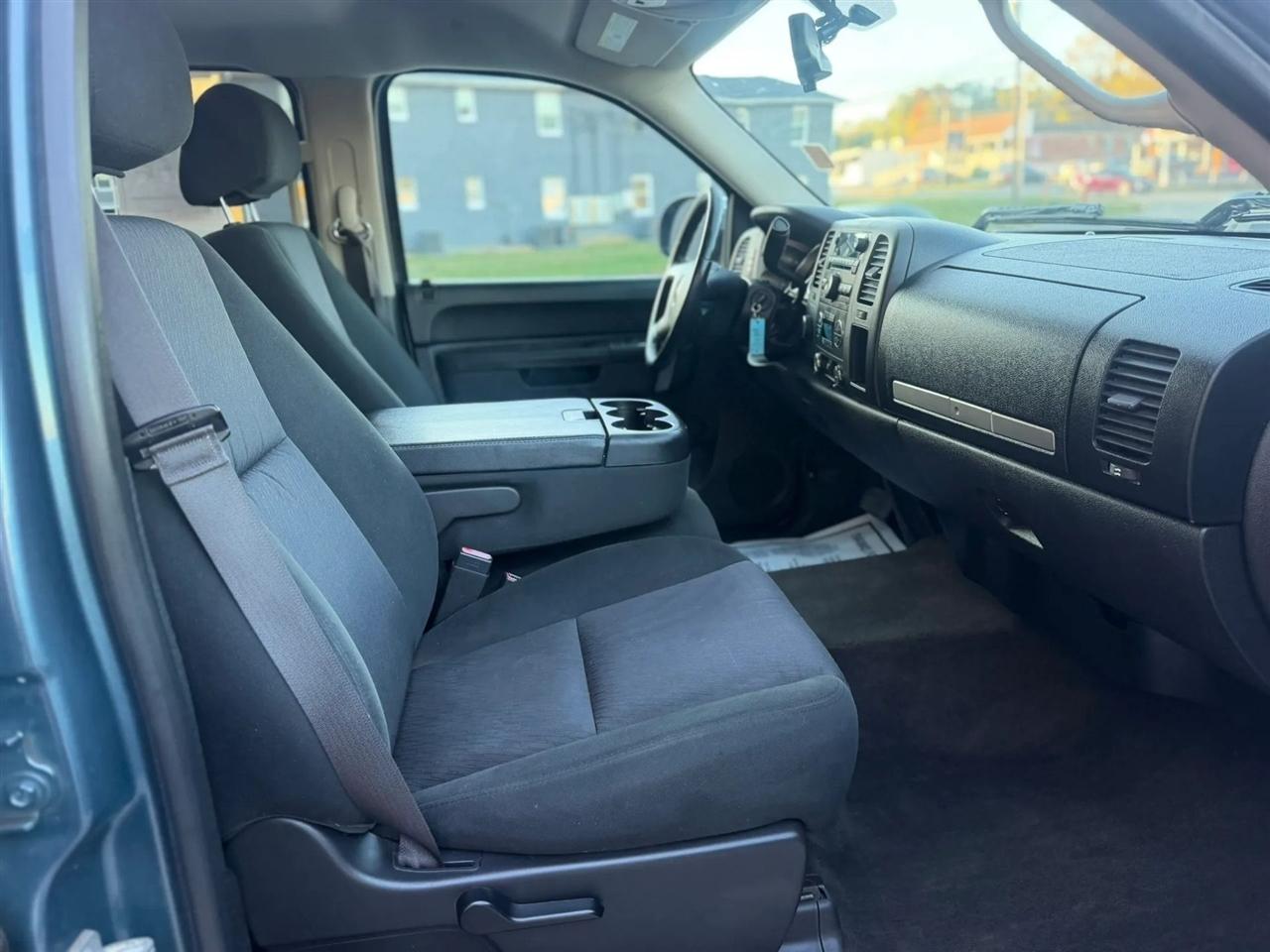 GMC Sierra 1500 4WD Crew Cab 143.5" SLE 2013