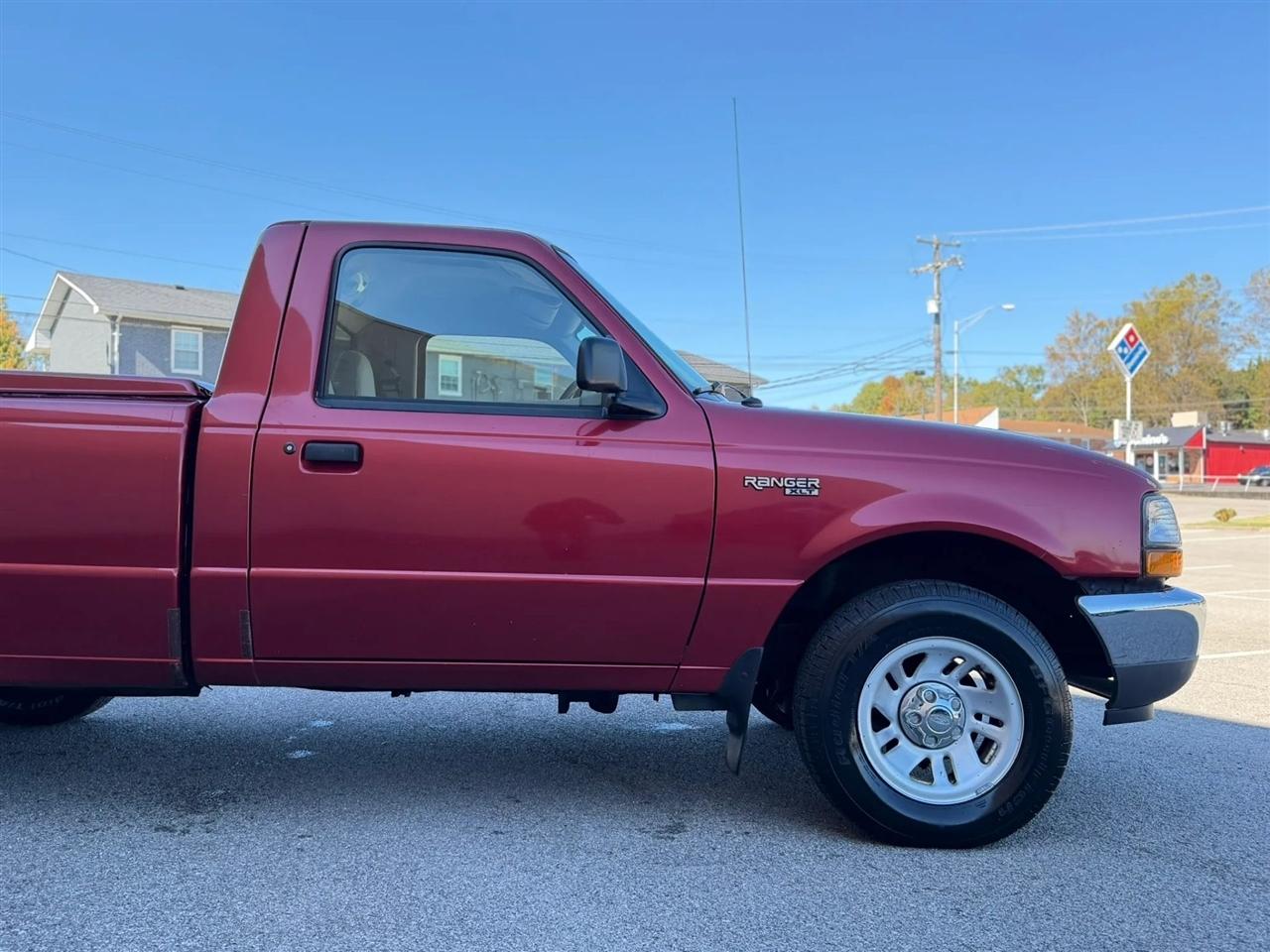 Ford Ranger Reg Cab 112" WB XLT 1999