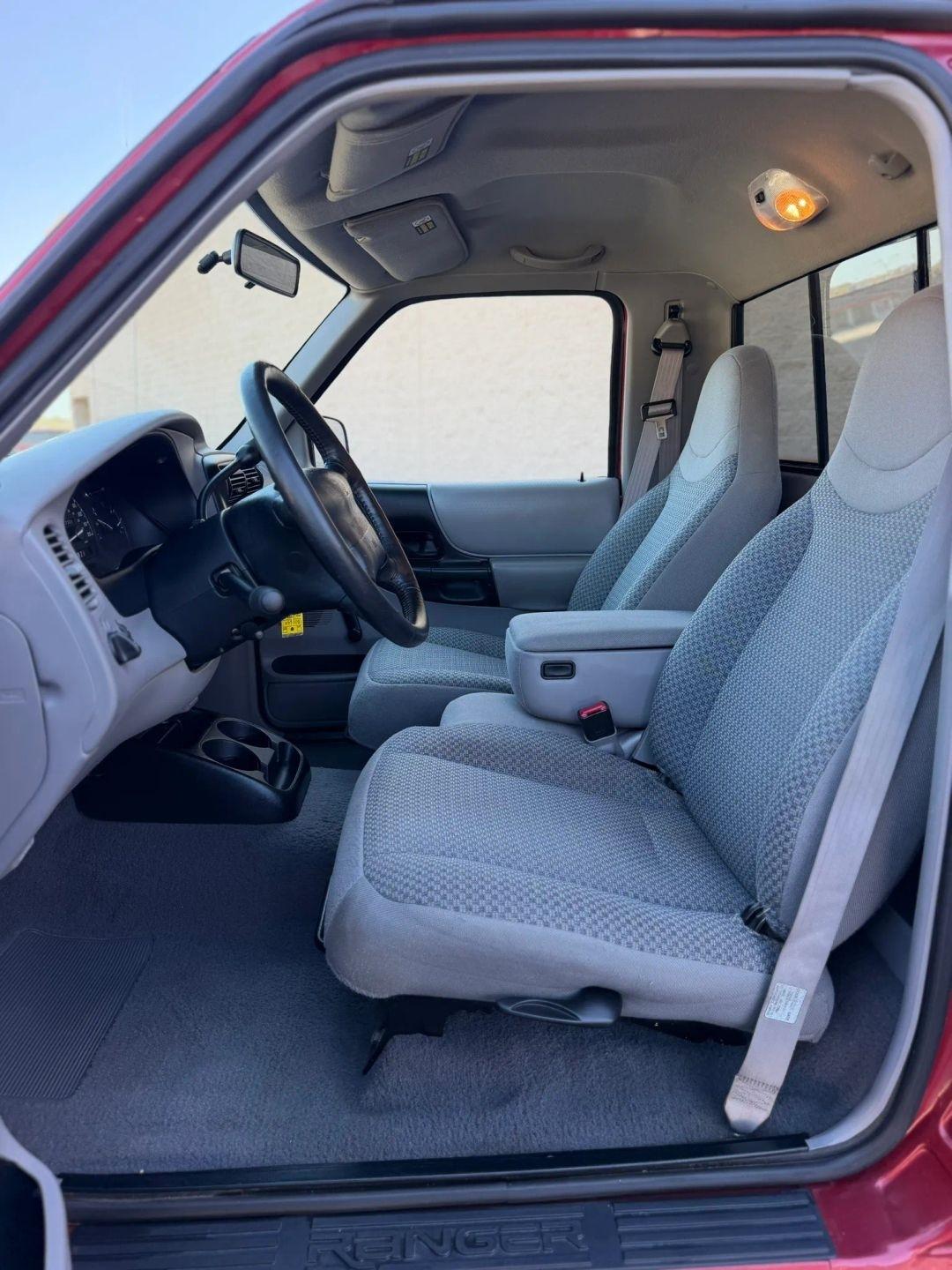Ford Ranger Reg Cab 112" WB XLT 1999