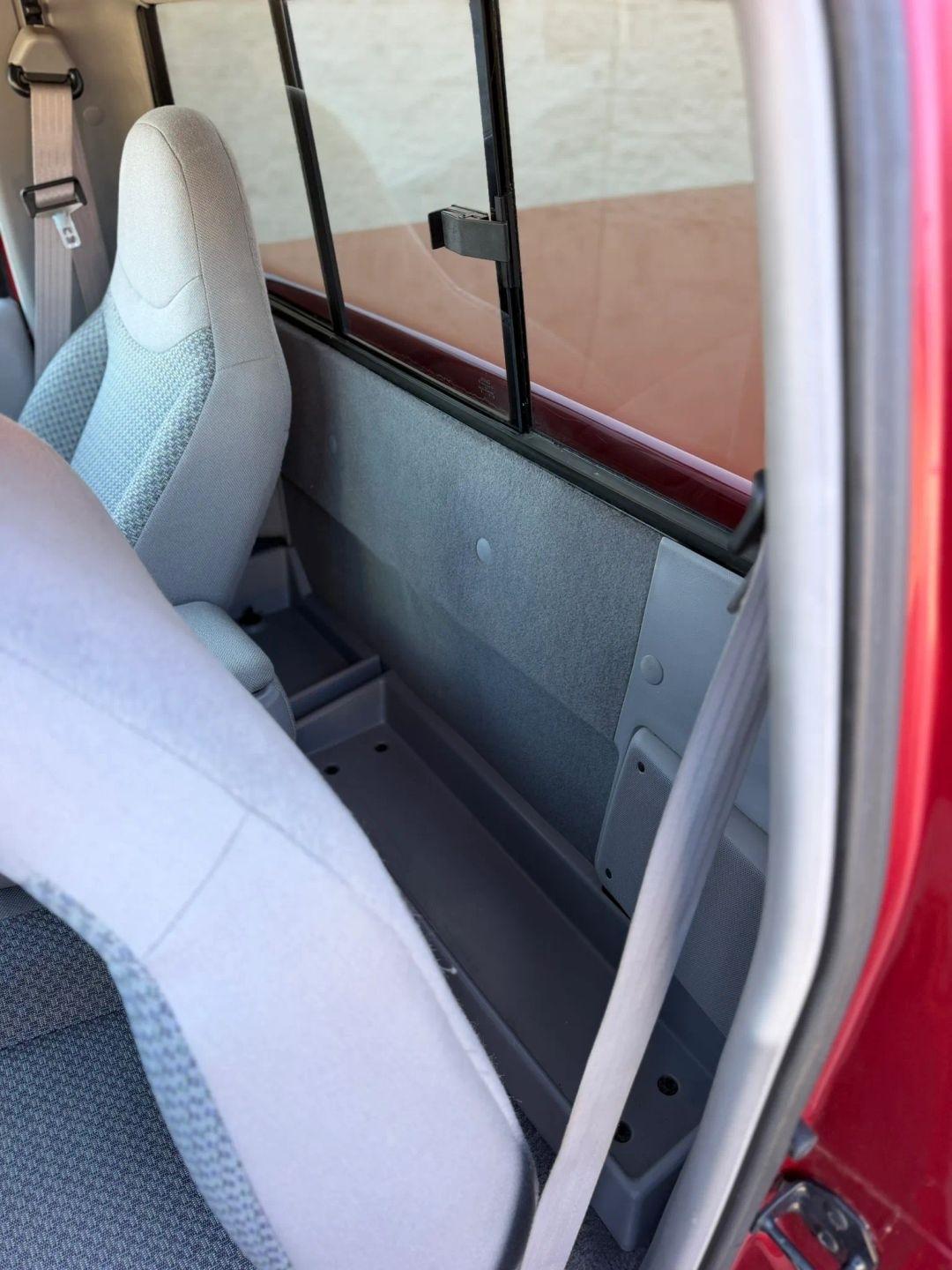 Ford Ranger Reg Cab 112" WB XLT 1999