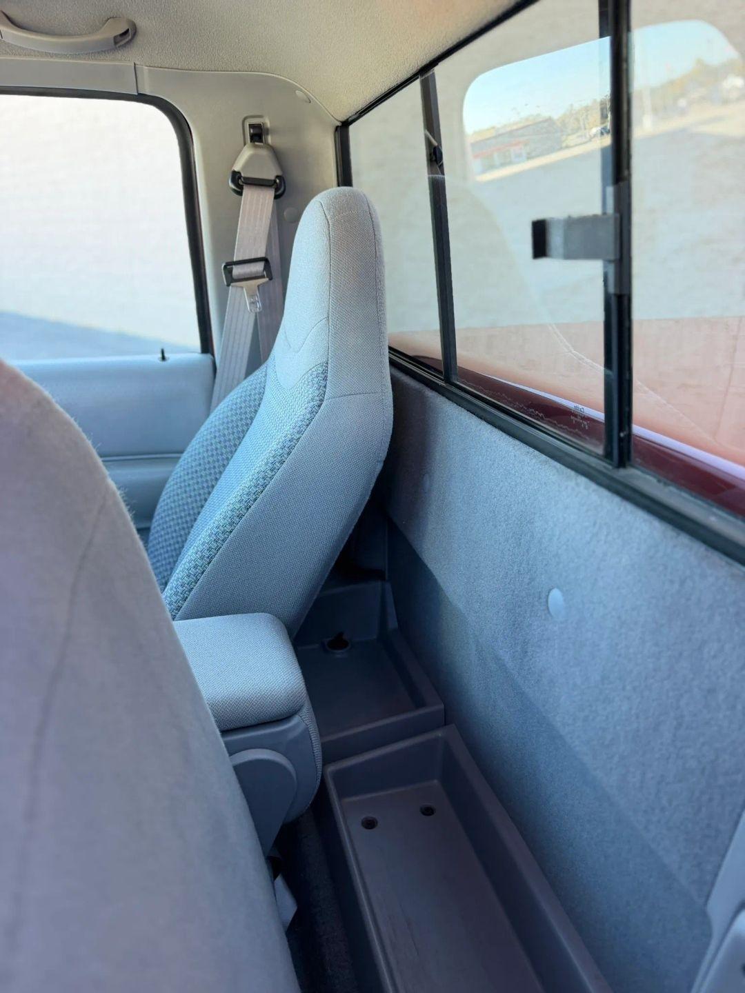 Ford Ranger Reg Cab 112" WB XLT 1999