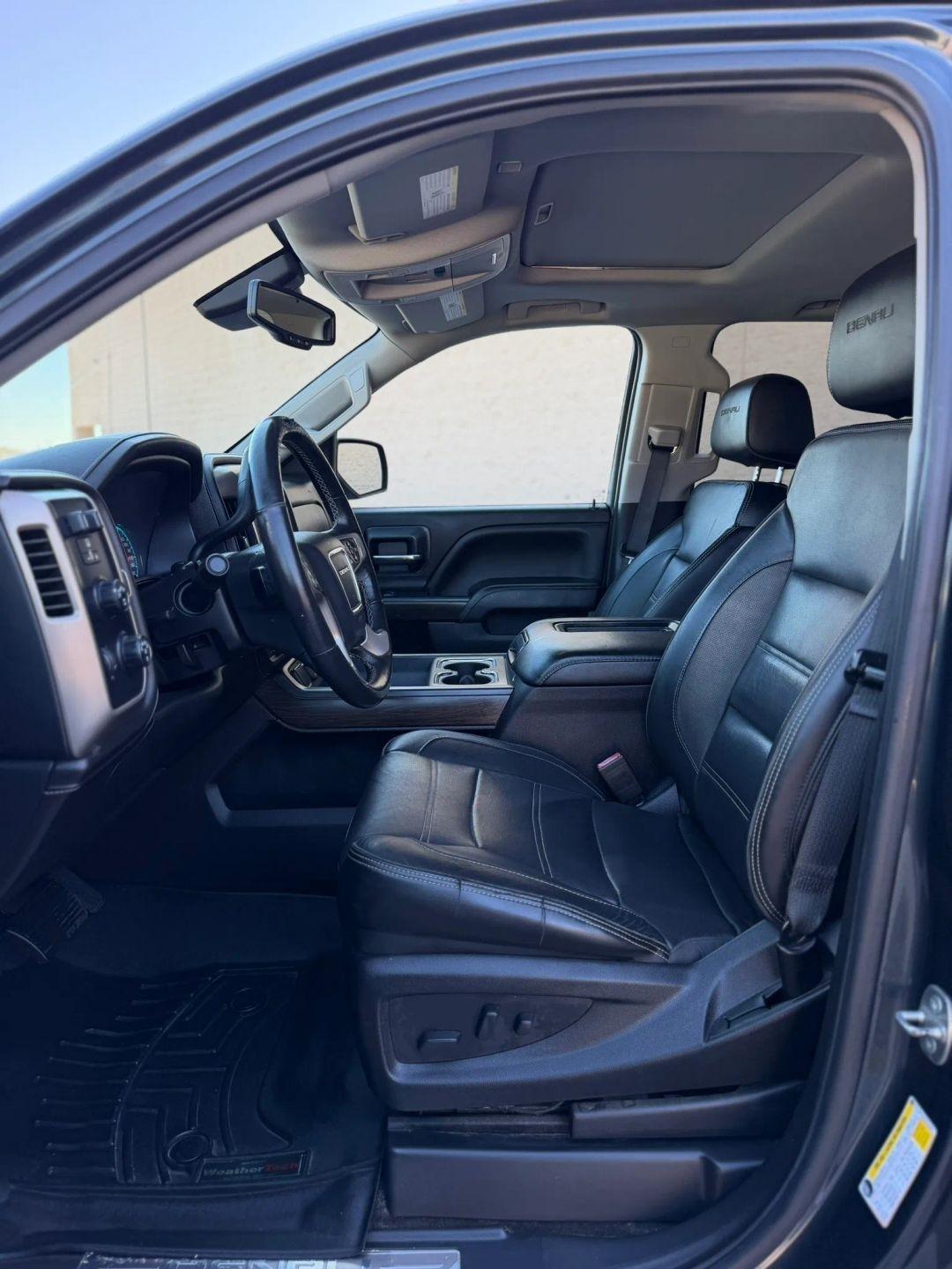 GMC Sierra 1500 4WD Crew Cab 143.5" Denali 2018