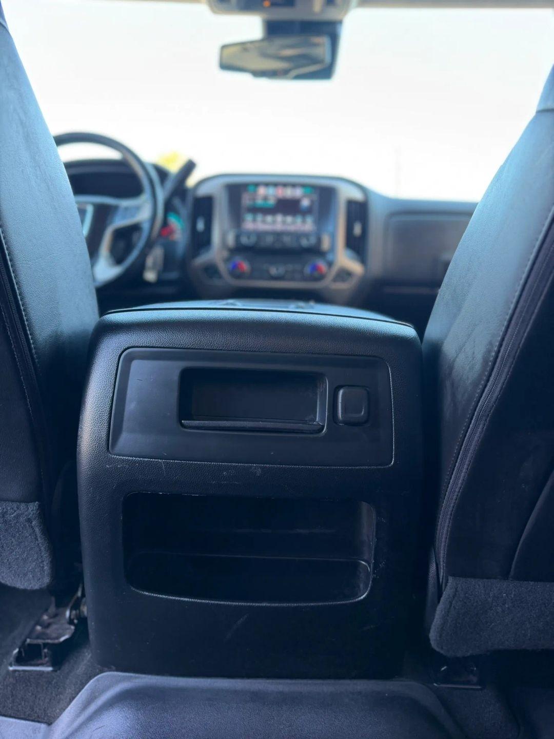 GMC Sierra 1500 4WD Crew Cab 143.5" Denali 2018