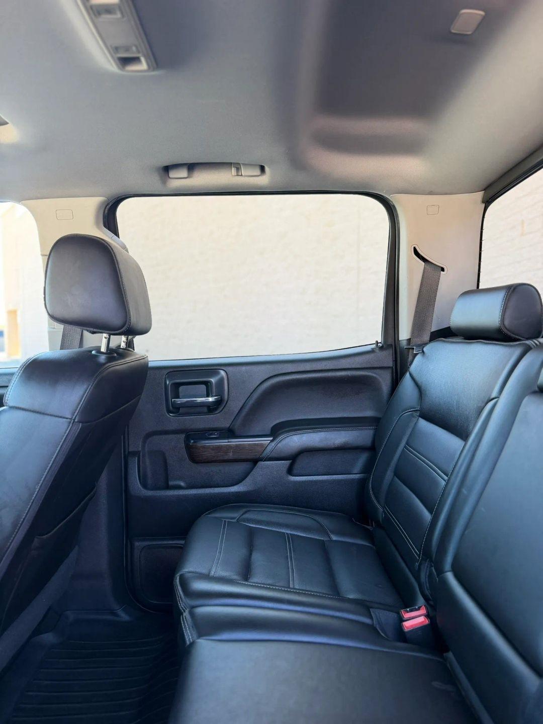 GMC Sierra 1500 4WD Crew Cab 143.5" Denali 2018