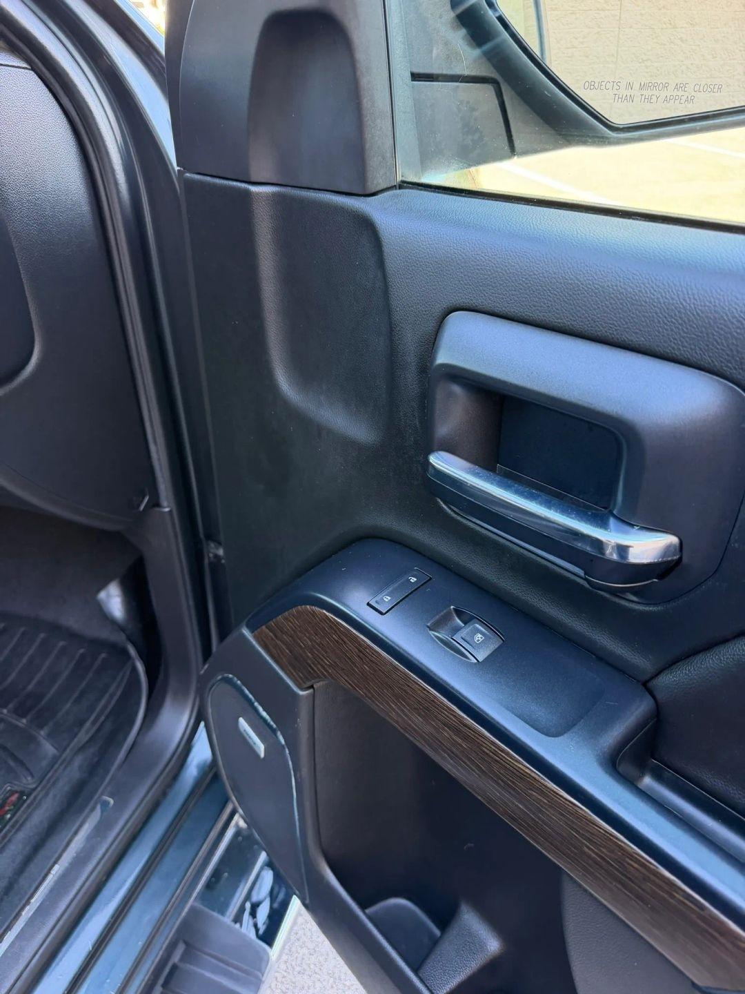 GMC Sierra 1500 4WD Crew Cab 143.5" Denali 2018