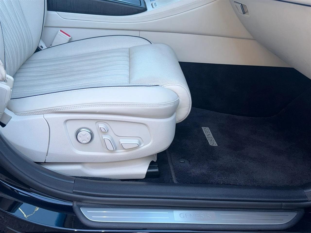Genesis G90 5.0L Ultimate RWD 2020