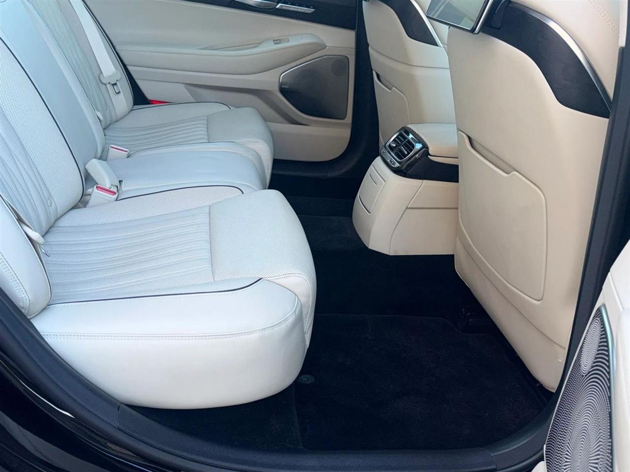 Genesis G90 5.0L Ultimate RWD 2020