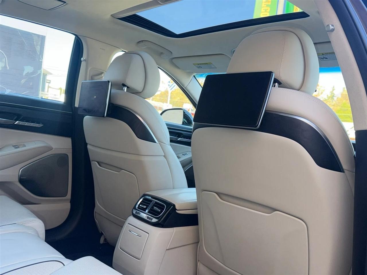 Genesis G90 5.0L Ultimate RWD 2020