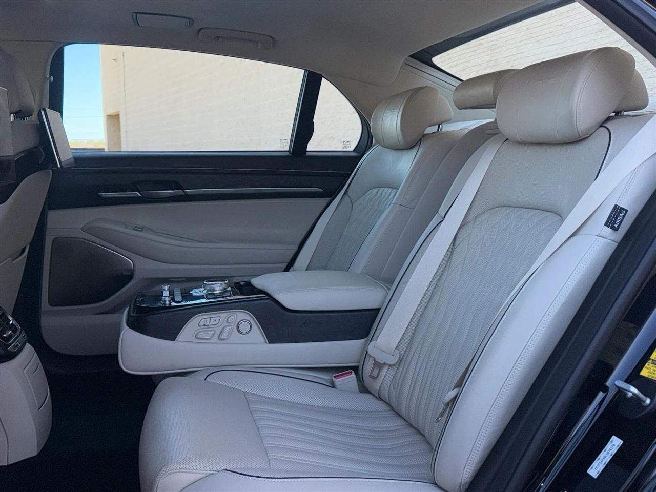 Genesis G90 5.0L Ultimate RWD 2020