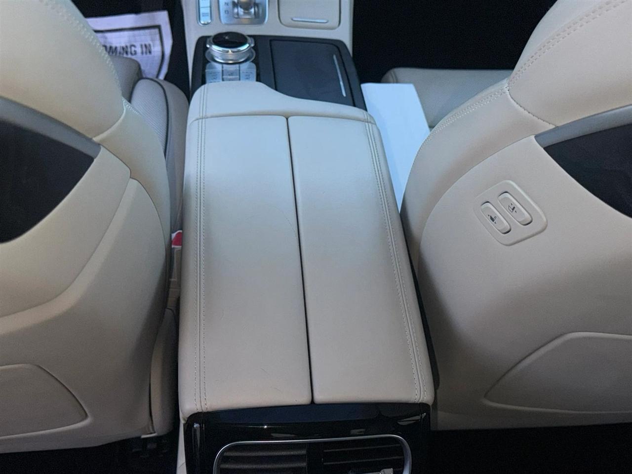 Genesis G90 5.0L Ultimate RWD 2020