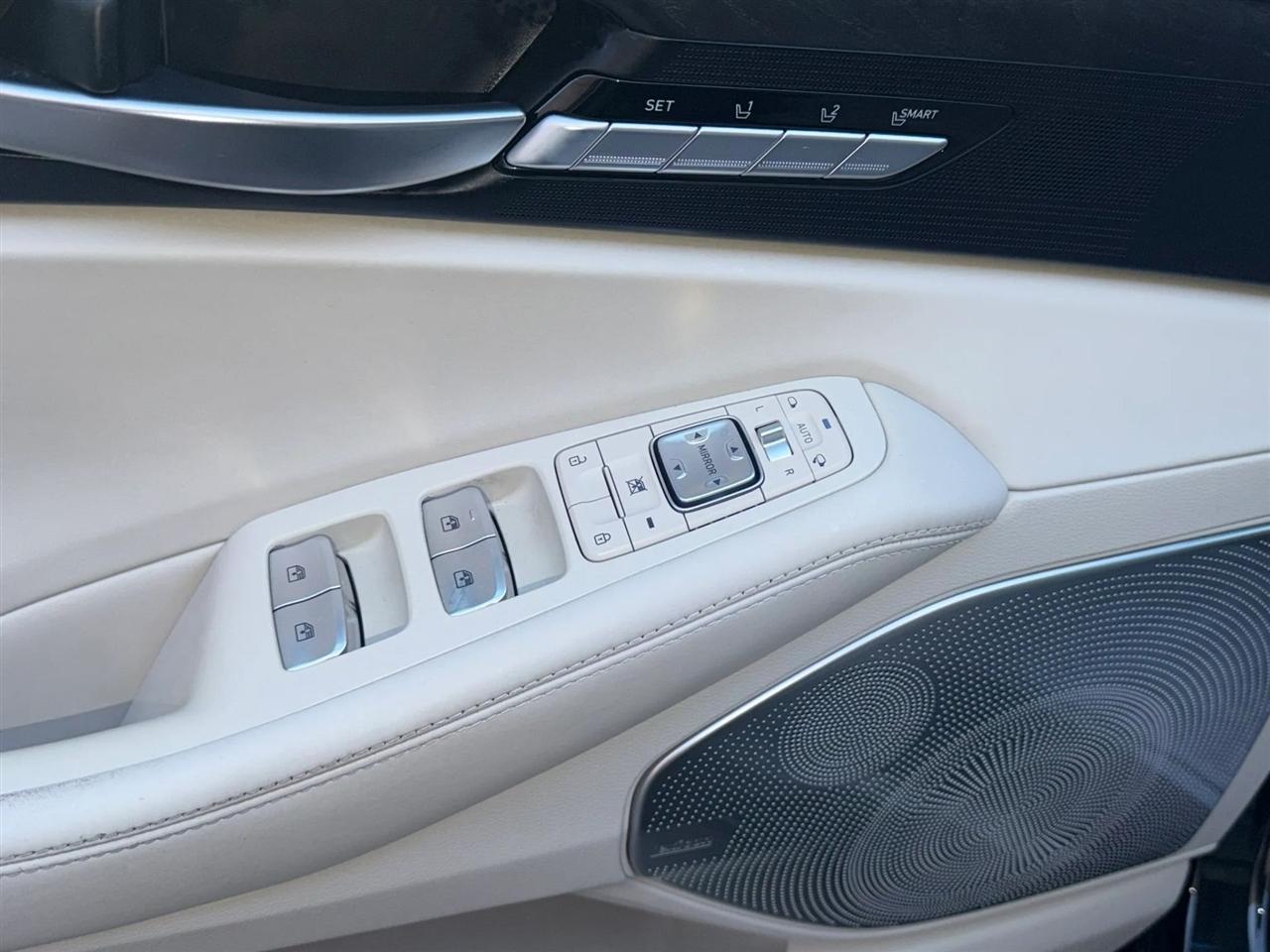 Genesis G90 5.0L Ultimate RWD 2020