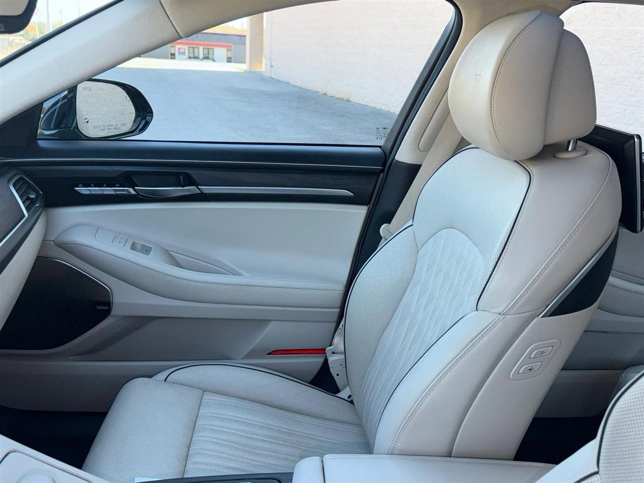 Genesis G90 5.0L Ultimate RWD 2020