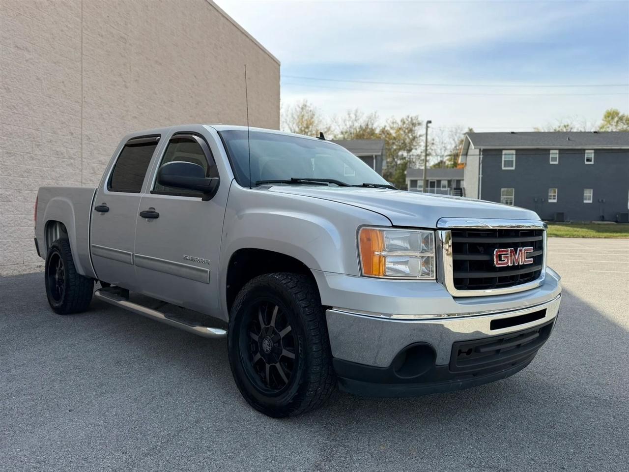 GMC Sierra 1500 2WD Crew Cab 143.5" SL 2011