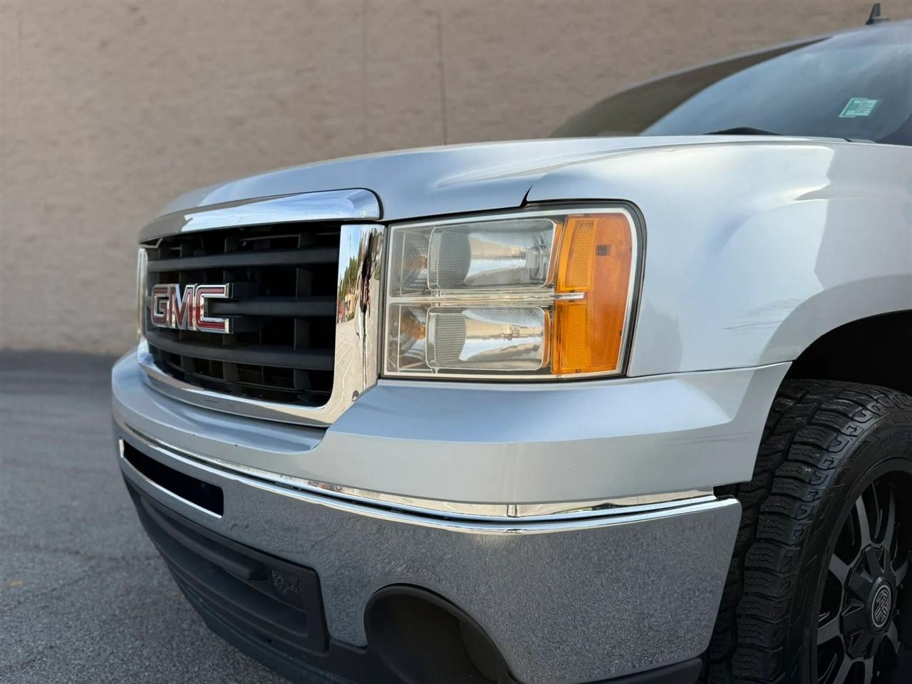 GMC Sierra 1500 2WD Crew Cab 143.5" SL 2011