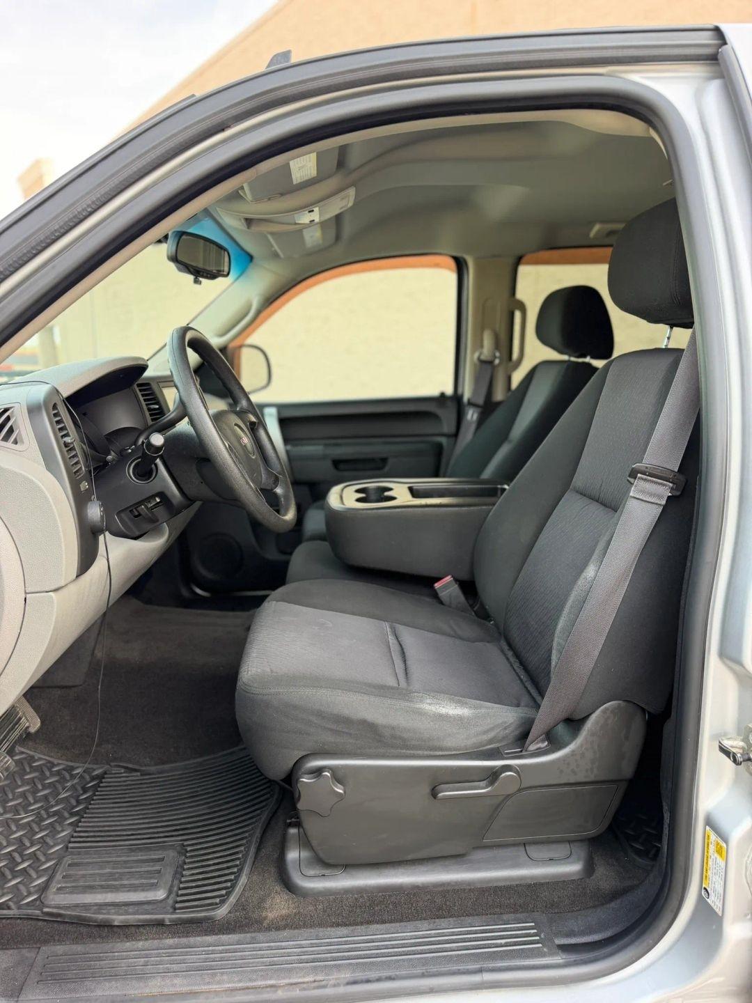 GMC Sierra 1500 2WD Crew Cab 143.5" SL 2011